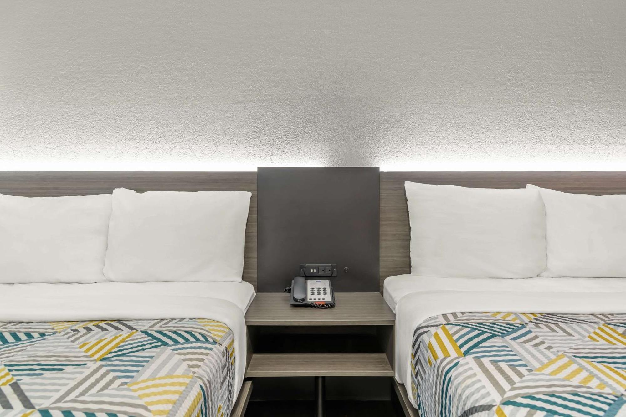 טופיקה Home 6 Motel מראה חיצוני תמונה
