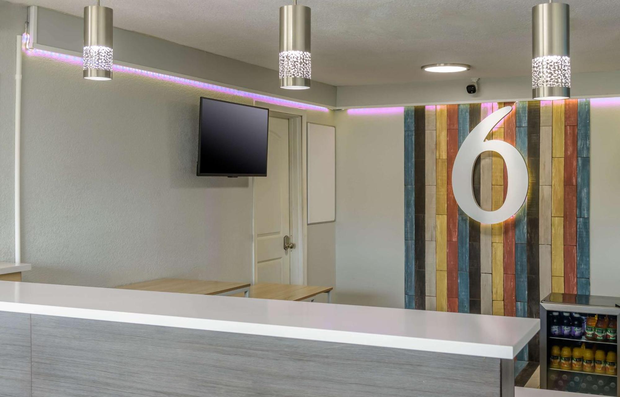 טופיקה Home 6 Motel מראה חיצוני תמונה