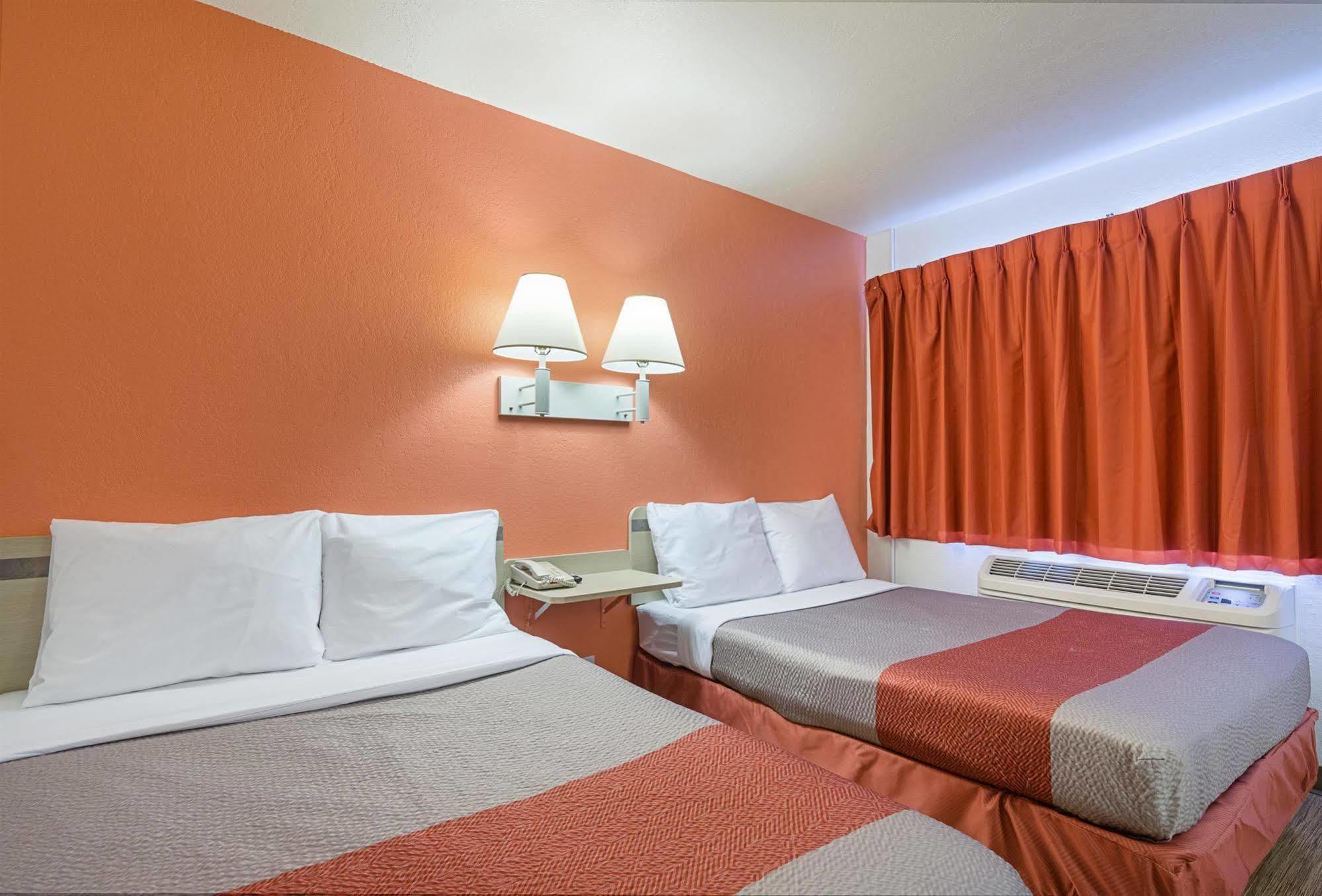 טופיקה Home 6 Motel מראה חיצוני תמונה
