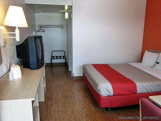 טופיקה Home 6 Motel מראה חיצוני תמונה
